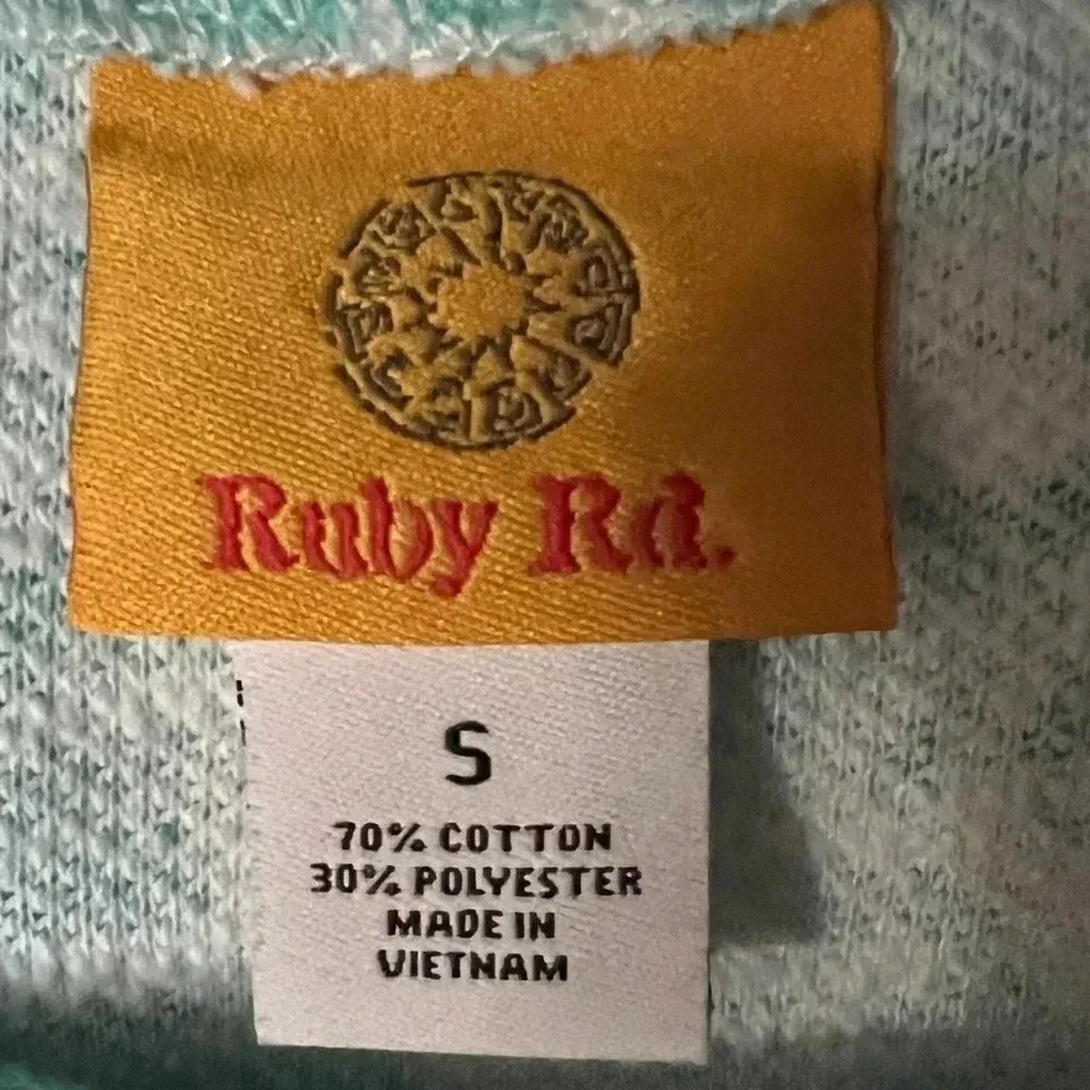 Ruby Rd. Top small - Picture 3 of 3